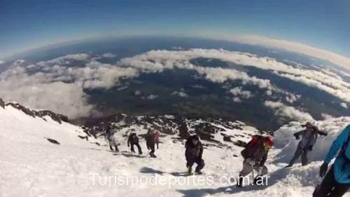 Ascenso volcan lanin turismo y deportes 2