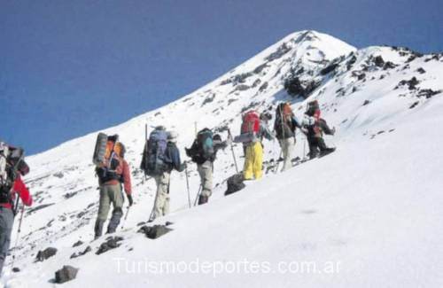 Ascenso volcan lanin turismo y deportes 2