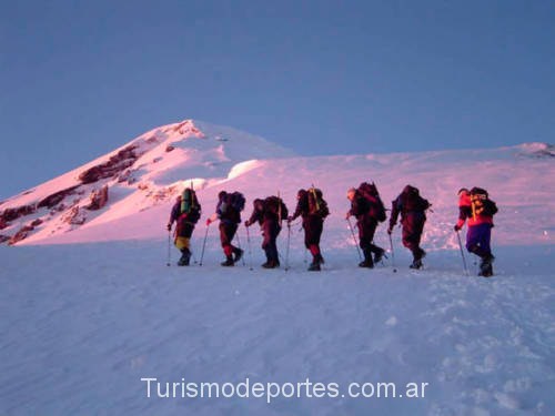 Ascenso volcan lanin turismo y deportes